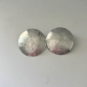 Large silver discs! Look gorgeous on. 1.5 inch